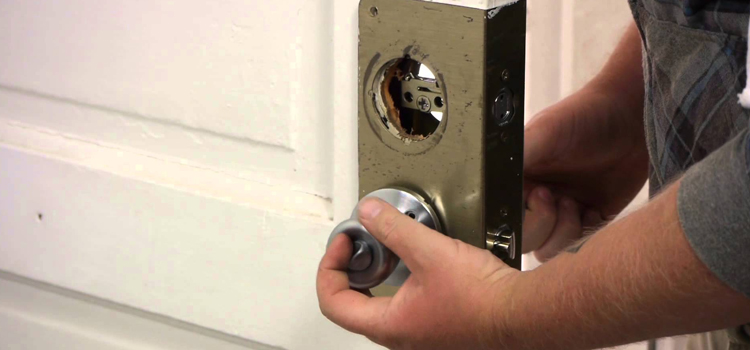Home Lock Change in Oak Park